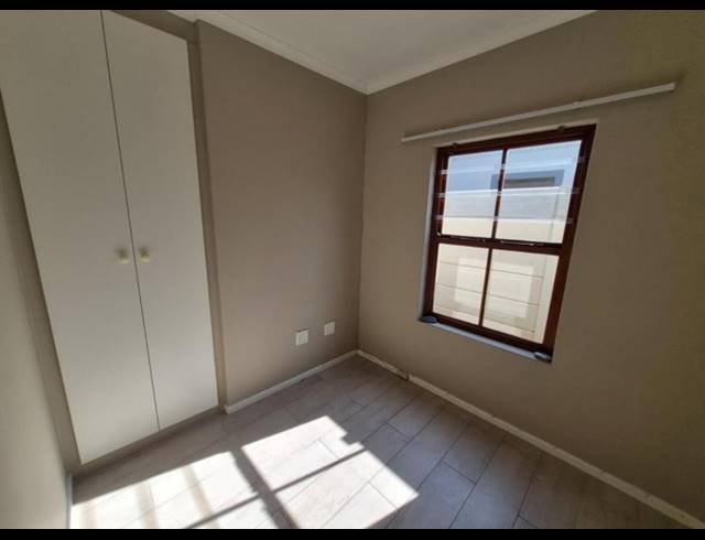 3 BEDROOM HOUSE TO LET IN WEST BEACH